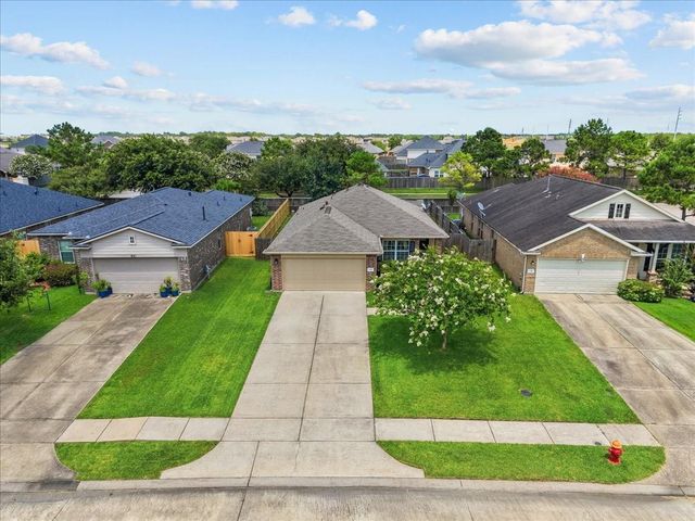 845 Indigo Springs Lane, La Marque, TX 77568