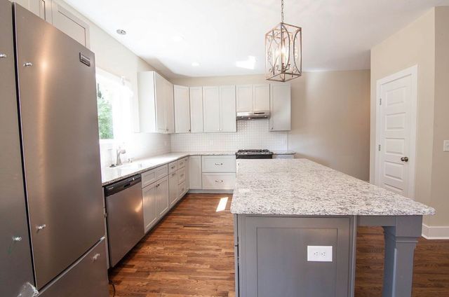 2439 Inga St, Nashville, TN 37206