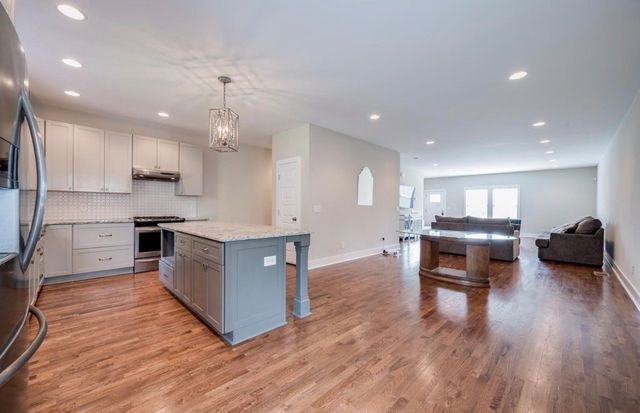 2439 Inga St, Nashville, TN 37206