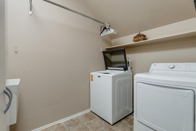 671 Condor Dr, Cheney, WA 99004