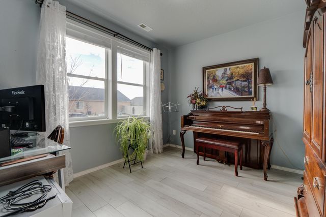 671 Condor Dr, Cheney, WA 99004