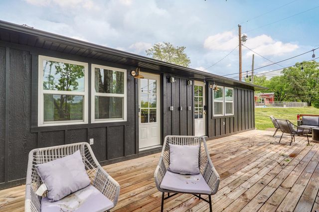 10 Holiday Hideaway Court, 2, Reeds Spring, MO 65737