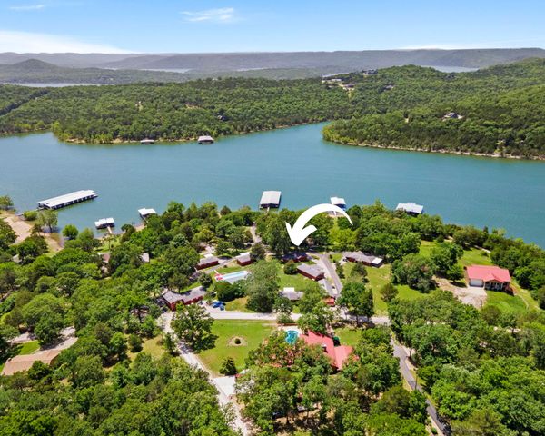 10 Holiday Hideaway Court, 2, Reeds Spring, MO 65737