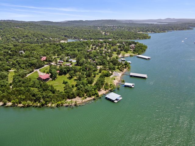 10 Holiday Hideaway Court, 2, Reeds Spring, MO 65737