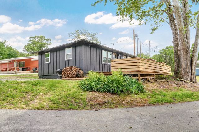 10 Holiday Hideaway Court, 2, Reeds Spring, MO 65737