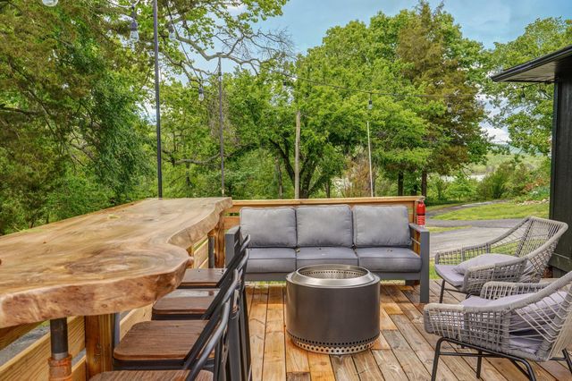 10 Holiday Hideaway Court, 2, Reeds Spring, MO 65737