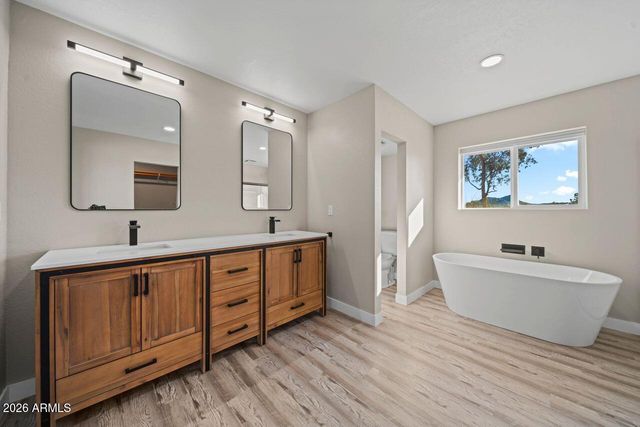 51718 W Donald Road, Aguila, AZ 85320