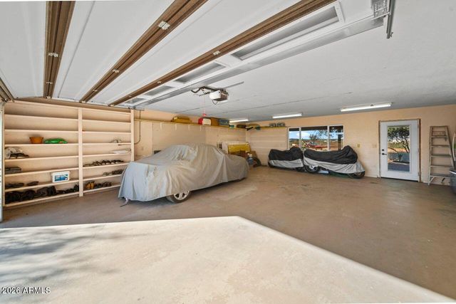 51718 W Donald Road, Aguila, AZ 85320