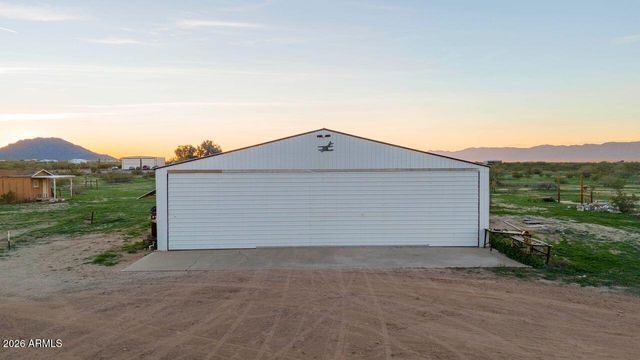 51718 W Donald Road, Aguila, AZ 85320