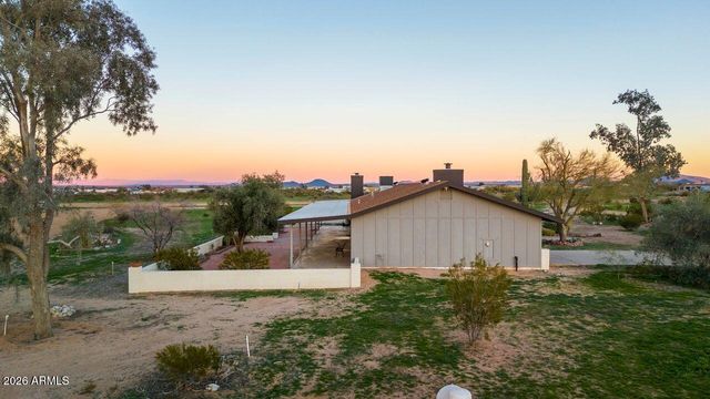 51718 W Donald Road, Aguila, AZ 85320
