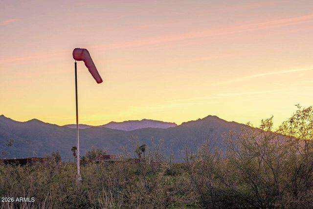 51718 W Donald Road, Aguila, AZ 85320