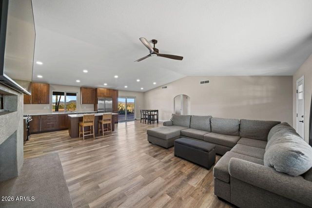 51718 W Donald Road, Aguila, AZ 85320