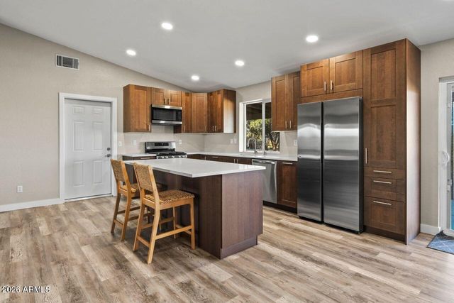 51718 W Donald Road, Aguila, AZ 85320