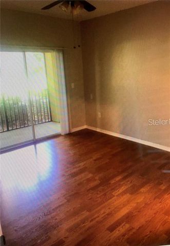 2406 COURTNEY MEADOWS COURT 302, Tampa, FL 33619