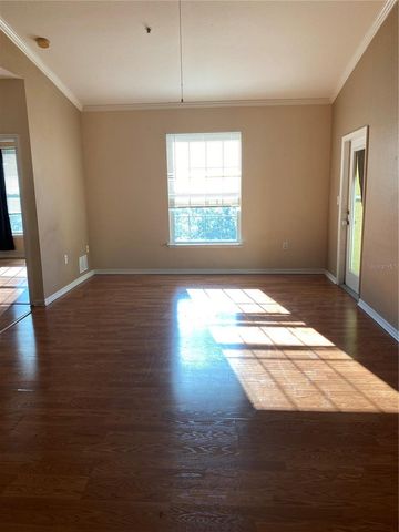 2406 COURTNEY MEADOWS COURT 302, Tampa, FL 33619