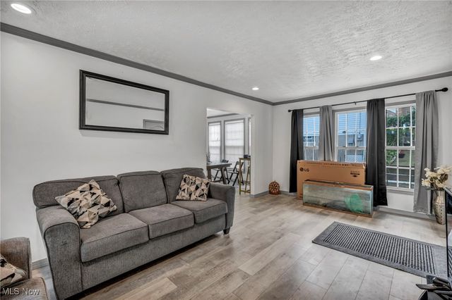 364 Rexford Street, Akron, OH 44314