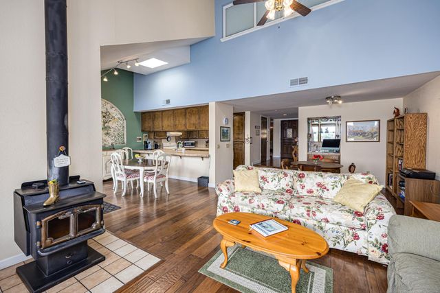 3117 Cambridge Rd, Cameron Park, CA 95682