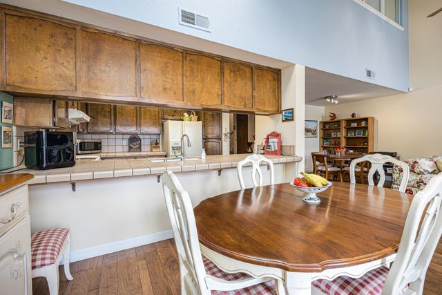 3117 Cambridge Rd, Cameron Park, CA 95682