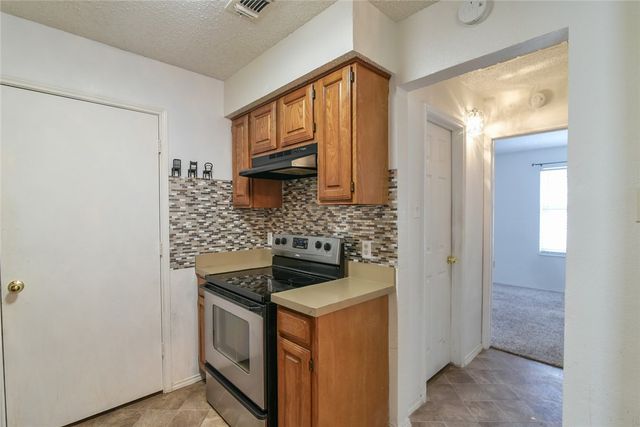 1045 Cheddar Court, Arlington, TX 76017