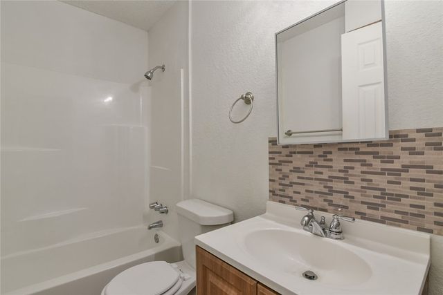 1045 Cheddar Court, Arlington, TX 76017