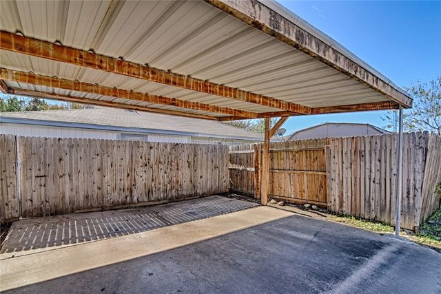 1045 Cheddar Court, Arlington, TX 76017