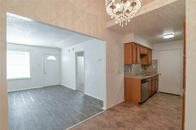 1045 Cheddar Court, Arlington, TX 76017