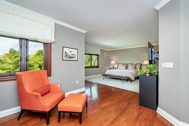 174 Isla Dorada Blvd, Coral Gables, FL 33143