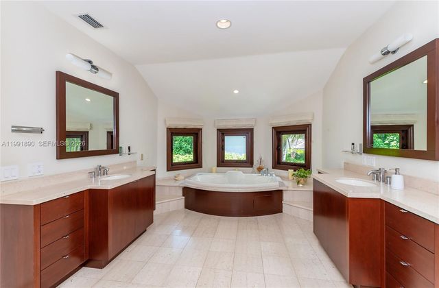 174 Isla Dorada Blvd, Coral Gables, FL 33143