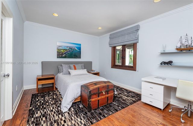 174 Isla Dorada Blvd, Coral Gables, FL 33143