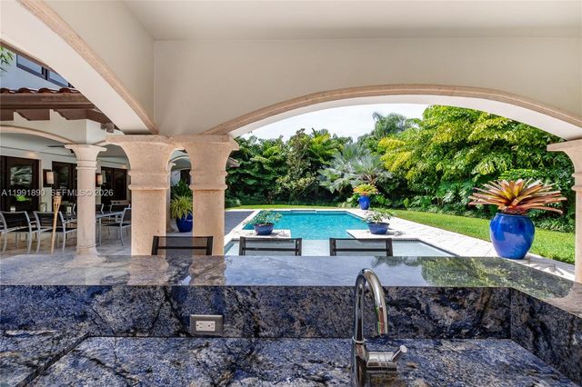 174 Isla Dorada Blvd, Coral Gables, FL 33143