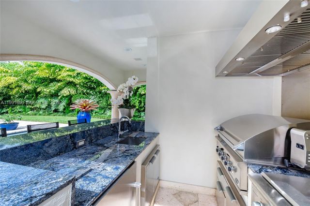 174 Isla Dorada Blvd, Coral Gables, FL 33143