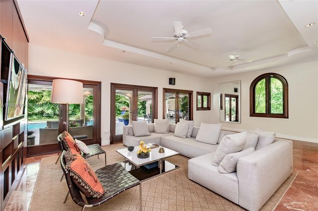 174 Isla Dorada Blvd, Coral Gables, FL 33143