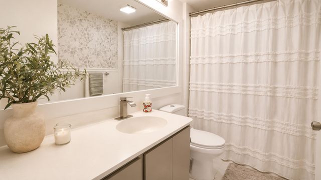 2621 Village Boulevard 204, West Palm Beach, FL 33409