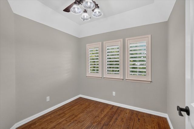 2024 S Hill Drive, Irving, TX 75038