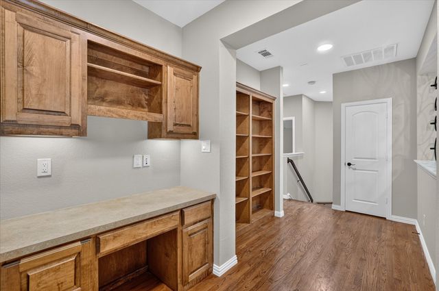 2024 S Hill Drive, Irving, TX 75038