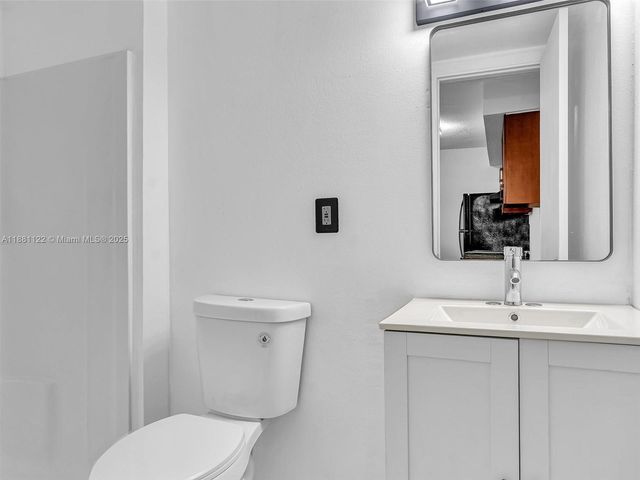 3911 SW 52nd Ave 4-1, Pembroke Park, FL 33023