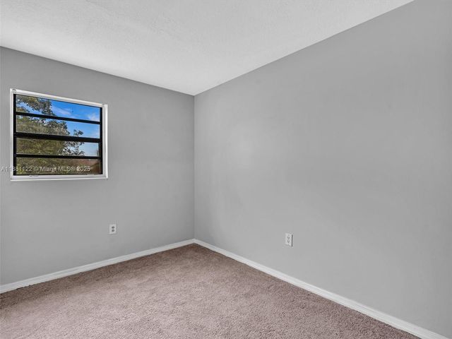 3911 SW 52nd Ave 4-1, Pembroke Park, FL 33023