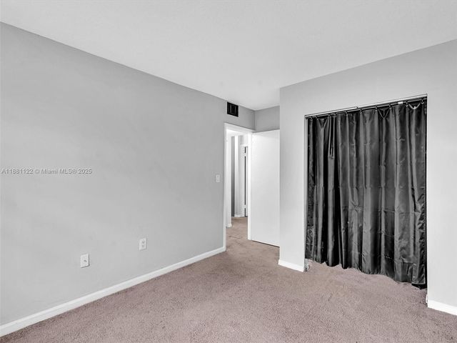 3911 SW 52nd Ave 4-1, Pembroke Park, FL 33023