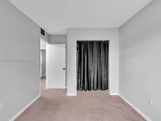 3911 SW 52nd Ave 4-1, Pembroke Park, FL 33023