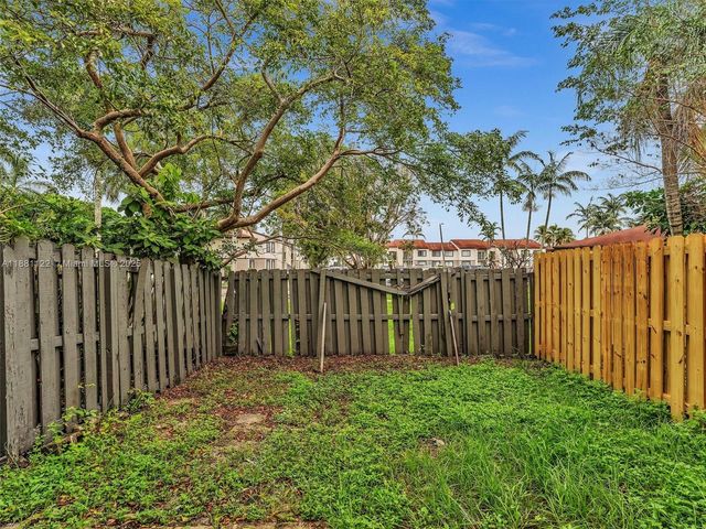 3911 SW 52nd Ave 4-1, Pembroke Park, FL 33023