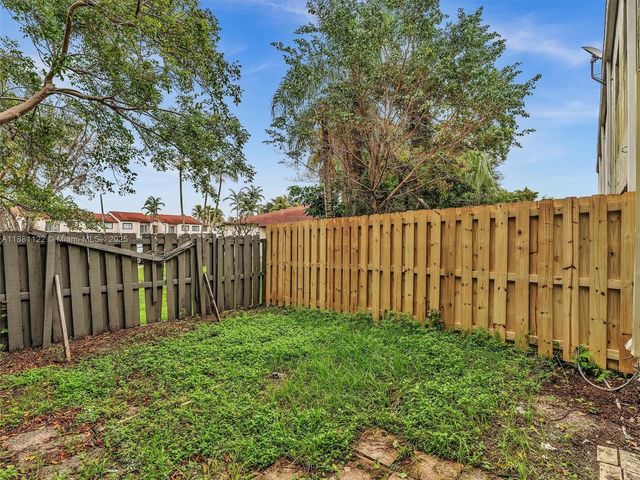 3911 SW 52nd Ave 4-1, Pembroke Park, FL 33023