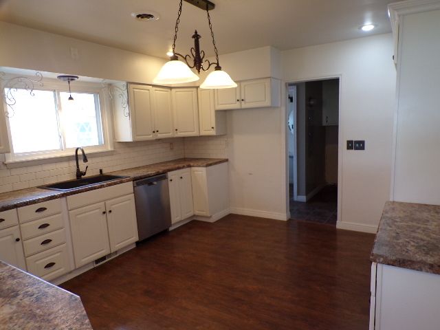 4512 24th Avenue, Rock Island, IL 60201