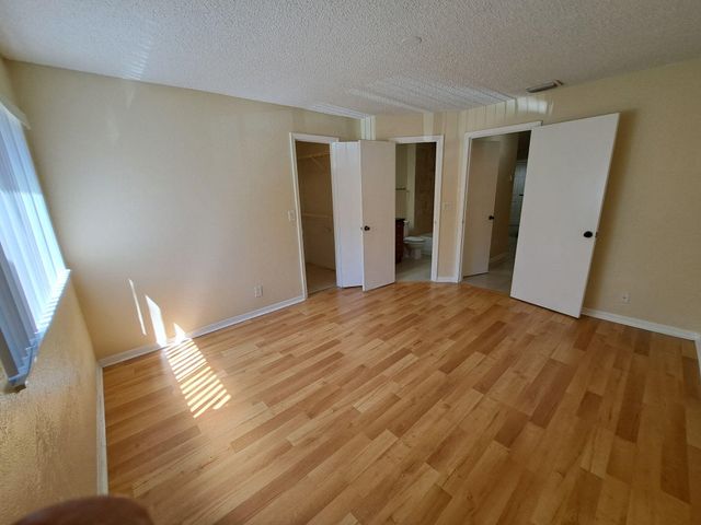 3470 PINEWALK Drive N 212, Margate, FL 33063