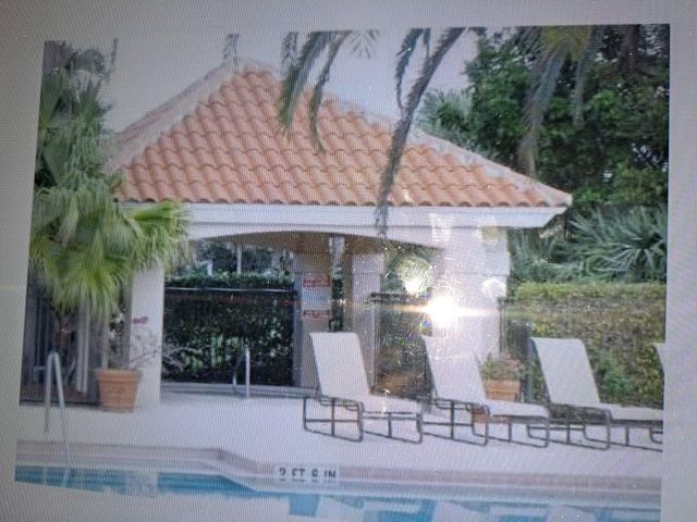 3470 PINEWALK Drive N 212, Margate, FL 33063