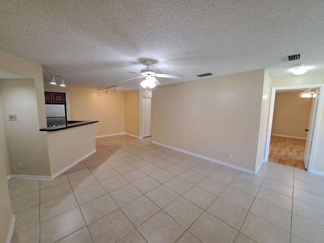 3470 PINEWALK Drive N 212, Margate, FL 33063