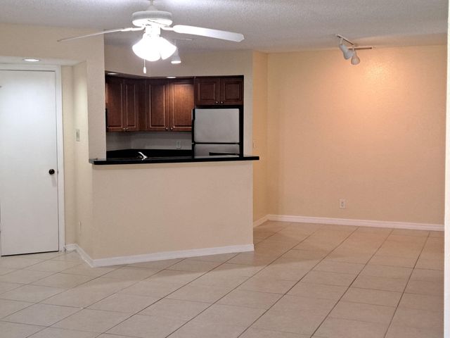 3470 PINEWALK Drive N 212, Margate, FL 33063