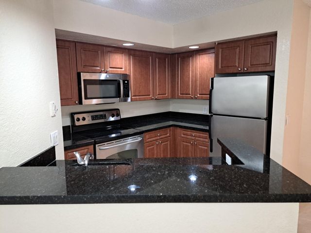 3470 PINEWALK Drive N 212, Margate, FL 33063