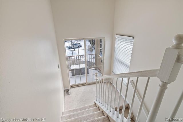 160 Club House Circle 57, Walled Lake, MI 48390