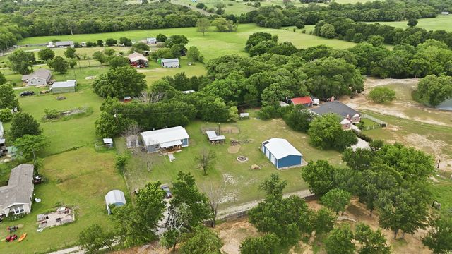 767 E Barry Street, Reno, TX 76020