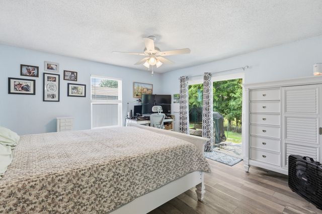 767 E Barry Street, Reno, TX 76020